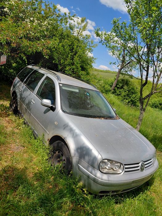 Vând golf 4 an 2001
