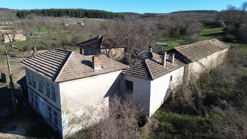 КЪЩА с.Руец! 5км. от гр.Търговище