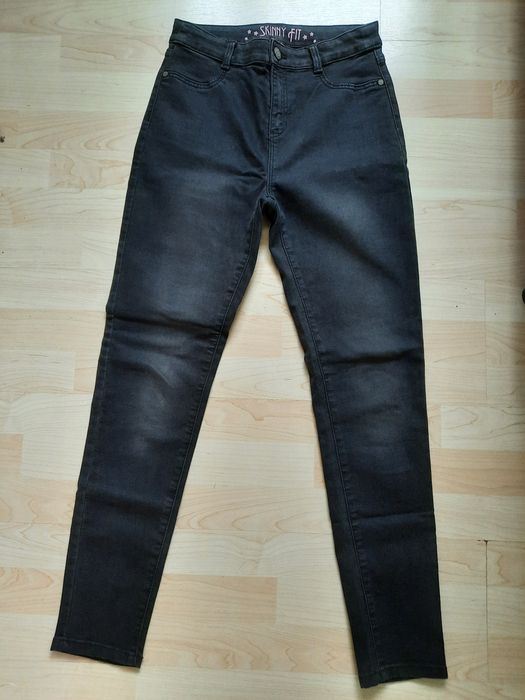 Дамски дънки и клинове XS, S,