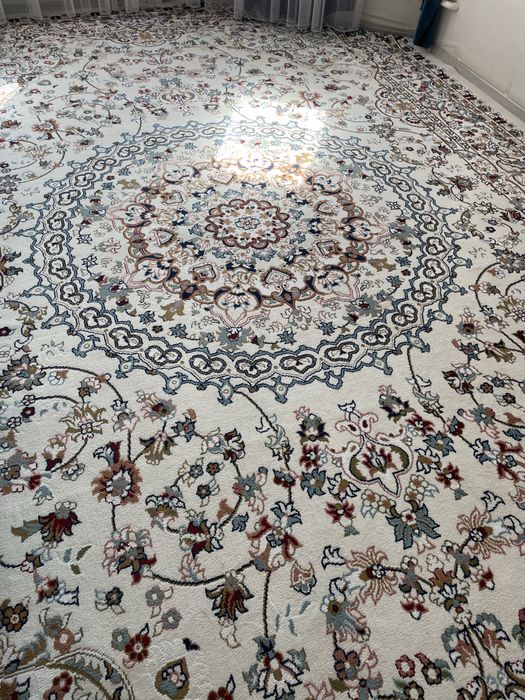 Кілем сатылады срочно. Ковер продается. Срочно