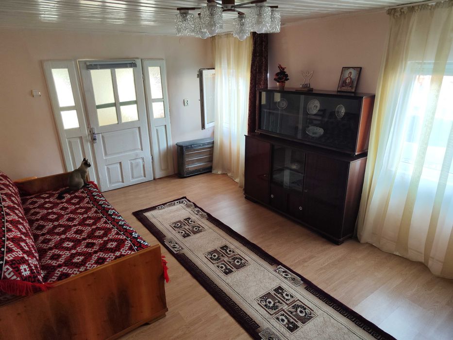 De vânzare – Casă în Satul Persunari, Comuna Gura Vadului, Județul Prahova - 52.800 € - Negociabil