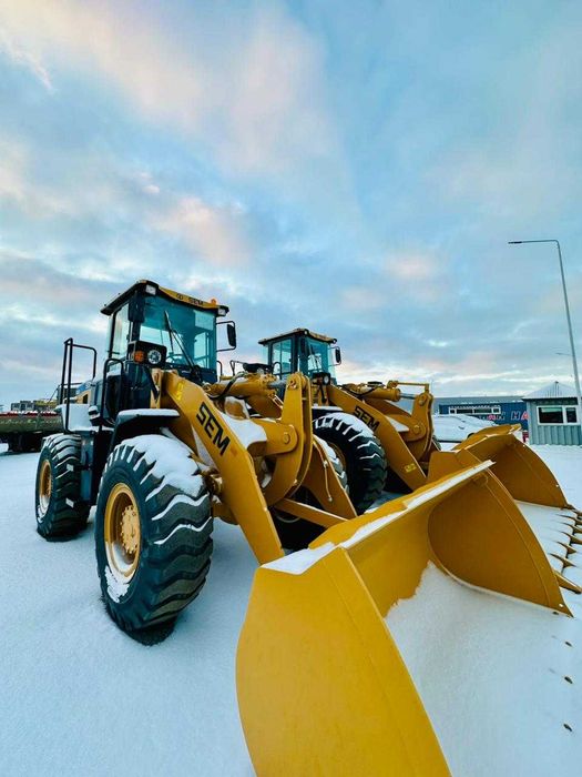 Фронтальный погрузчик SEM 636D