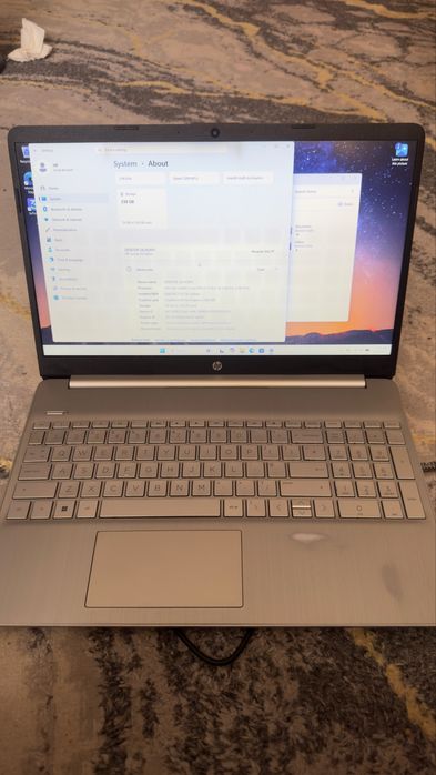 Laptop HP 15s-fq2570sa