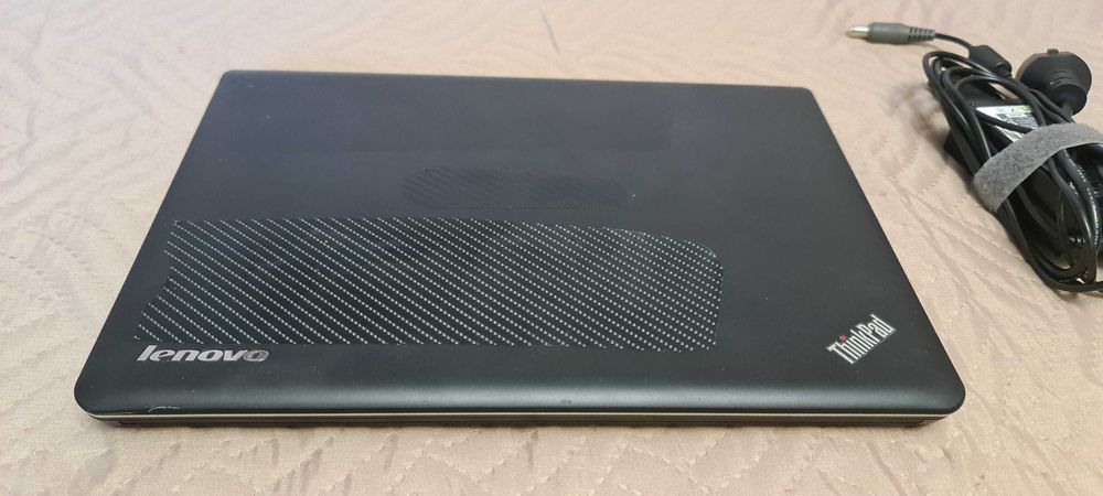 Lenovo ThinkPad E330 i3  8G/RAM 320GB HDD Отличен