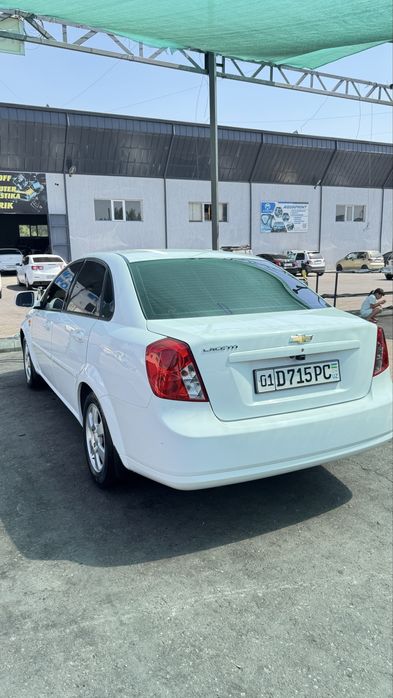 Продаю gentra 2020 года