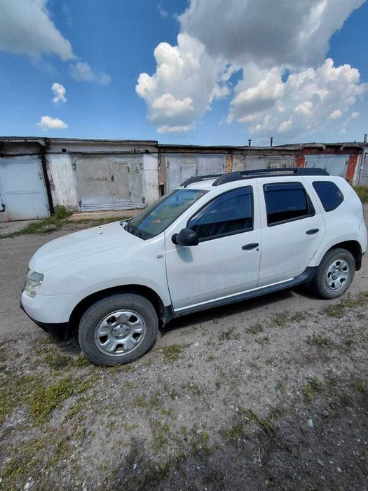 автомобиль RENO DASTER 2013г