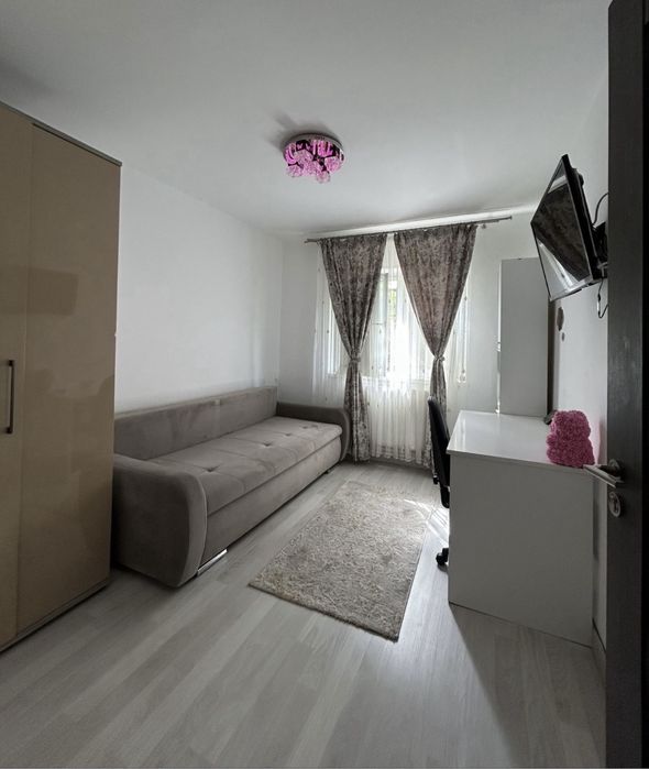 Apartament 3 camere decomandat