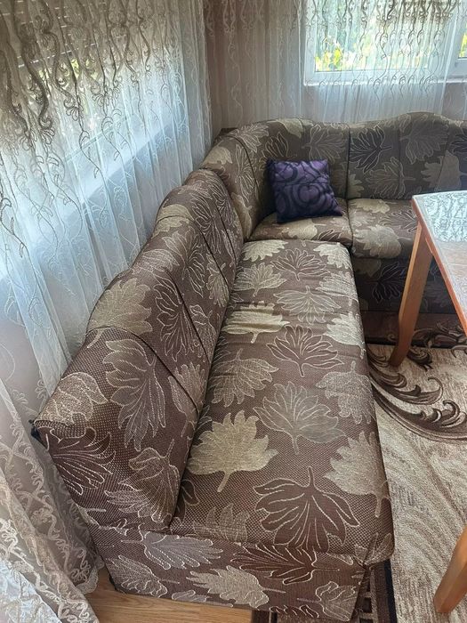 Диван ъглав кухненски