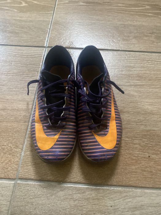 Ghete de fotbal Nike