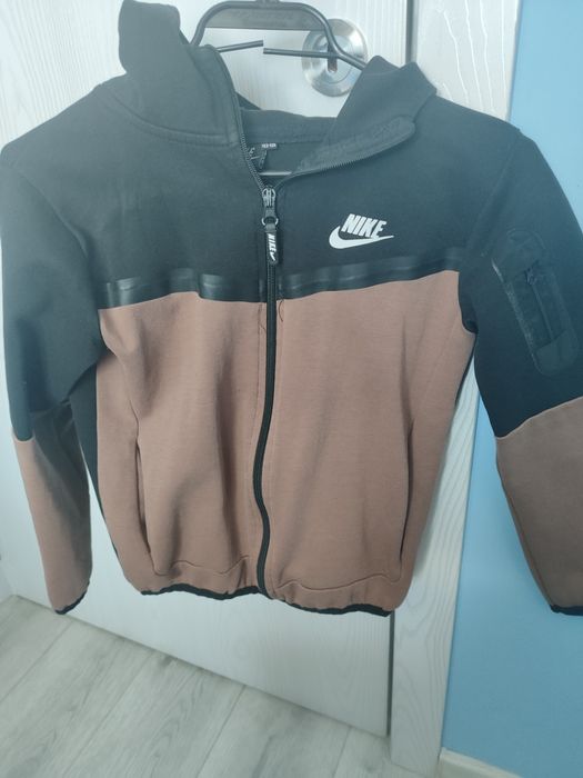 Горнище Nike в два цвята