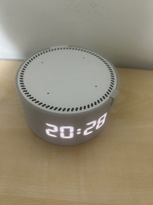 Продам станцию мини колонку Алису