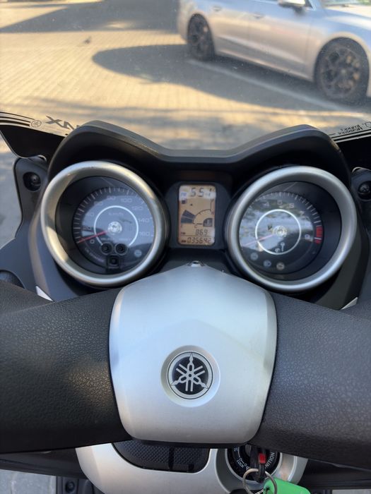 Yamaha X MAX 250