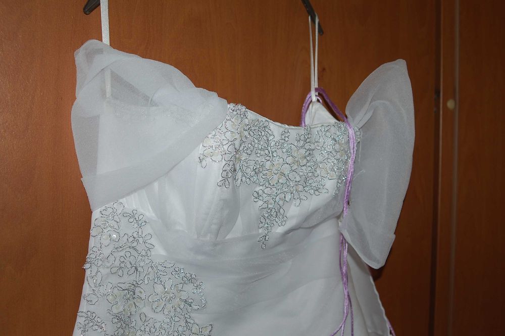 Булчинска рокля, по поръчка от Асеновград, много добро състояние