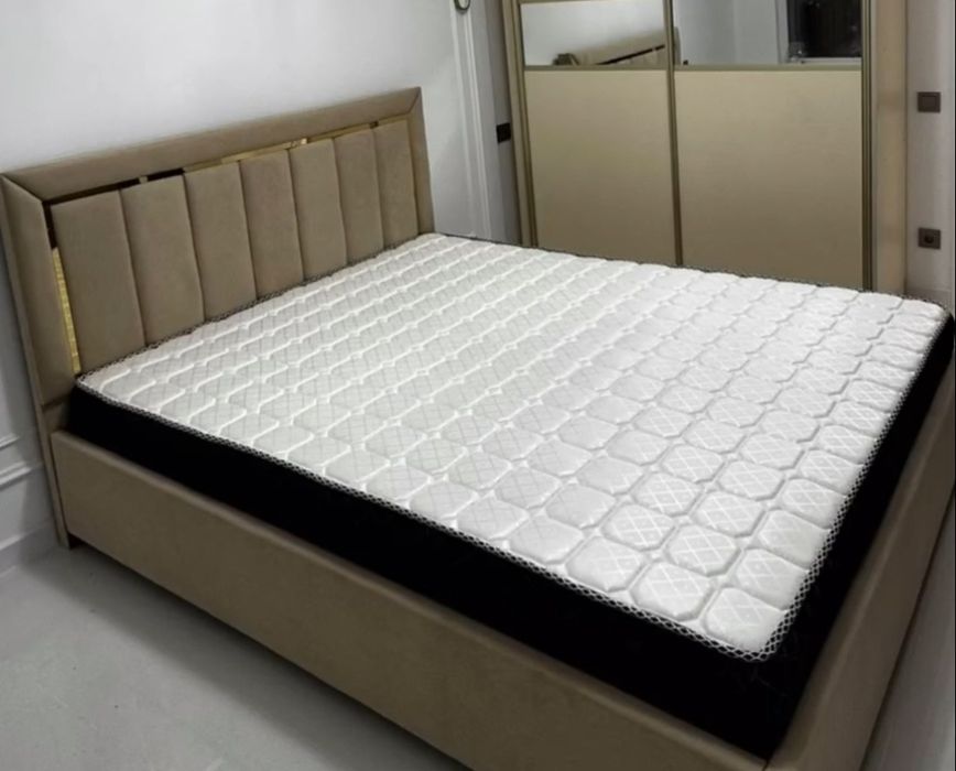 Кровать двуспальная