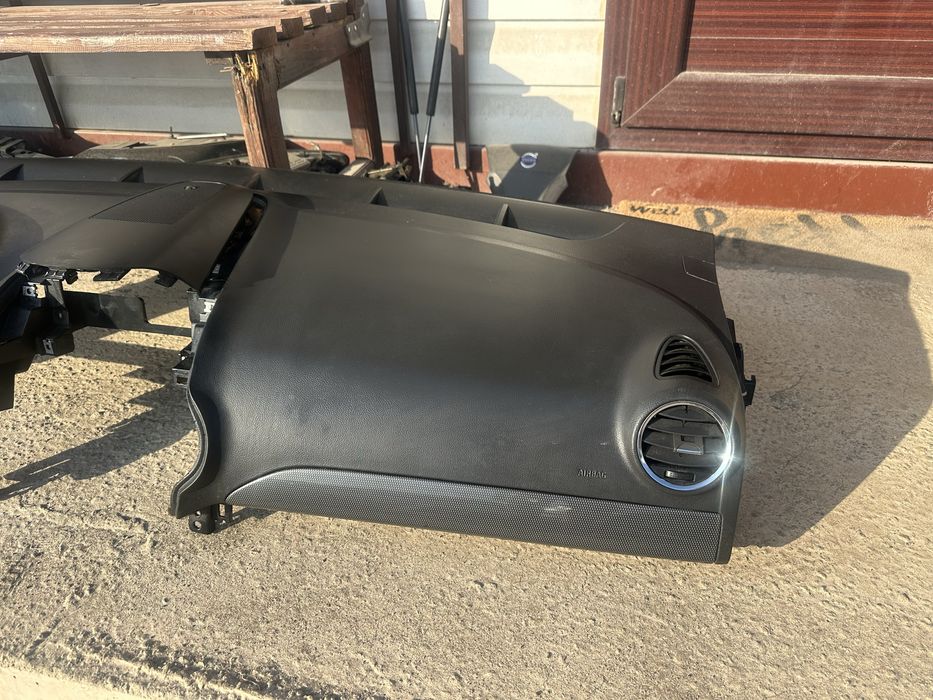 Табло със десен airbag за Опел Антара!