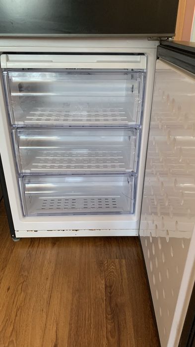 Холодильник BEKO CN335220 B