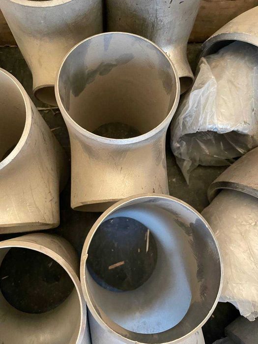 Бесшовный отвод из нержавеющей стали матовый 25*2