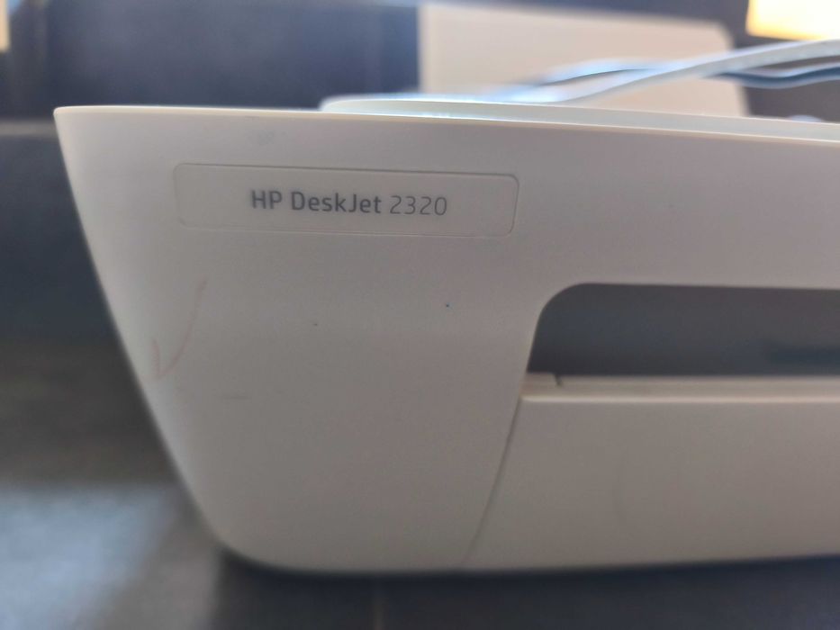 Принтер HP DeskJet 2330