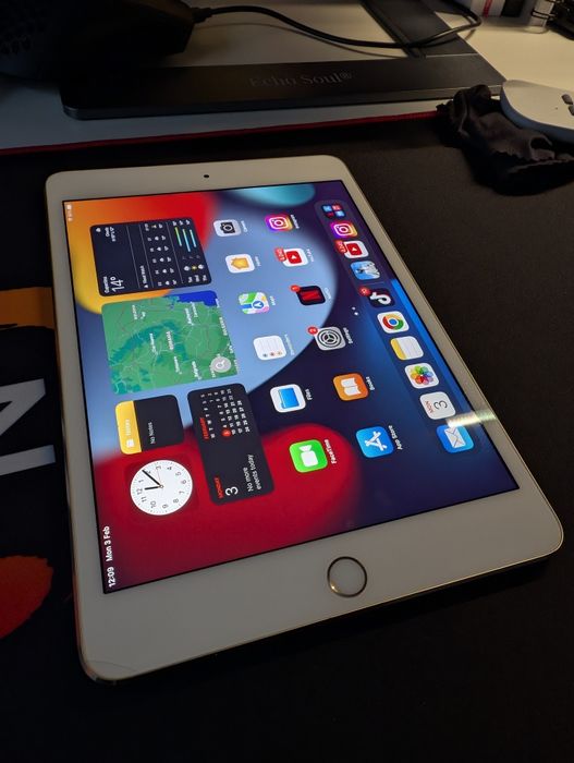 Ipad mini 4 in stare foarte buna
