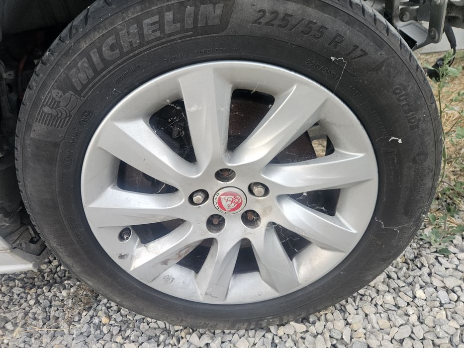 Джанти с гуми за Jaguar Xf 225/55/17 5×108