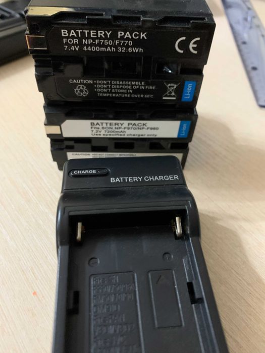 Комплект аккумуляторов Sony NP-F (NP-F970 + NP-F750) + зарядка