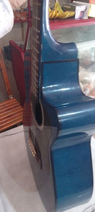Gitara  sotiladi  bolish narxi
