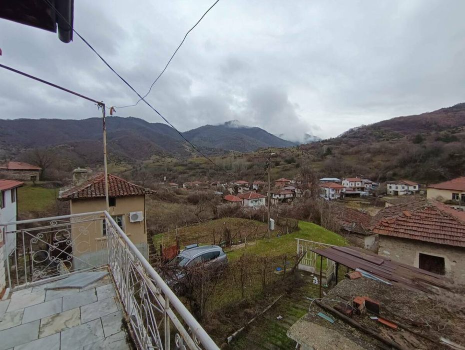 Къща в тихо и спокойно населено място