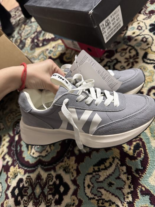 Продам женскую обувь