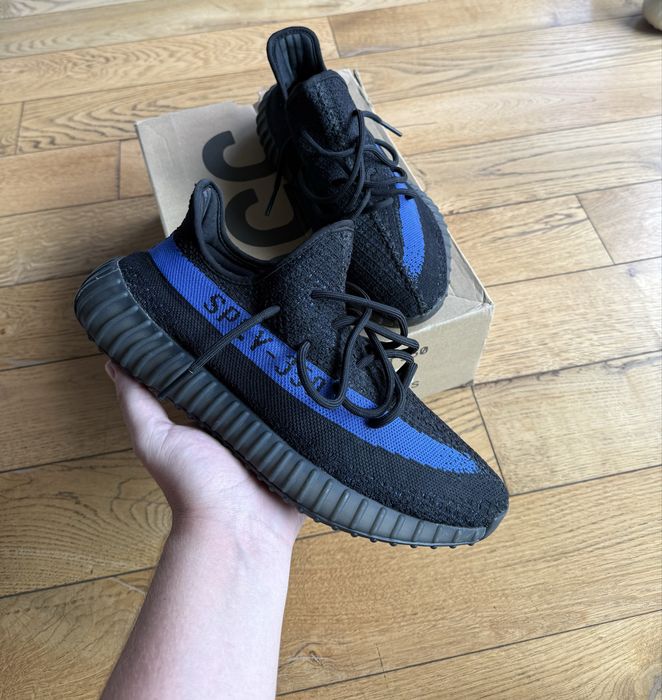 Yeezy dazzing blue