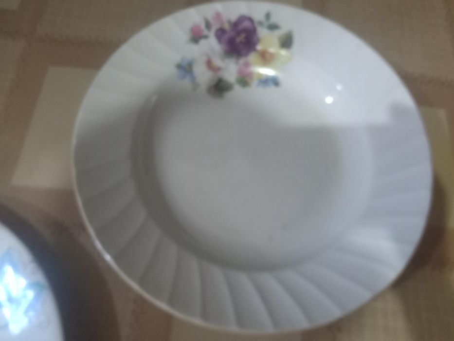 Продам супницу, блюдо.