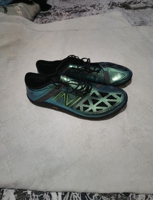Adidași New Balance X200