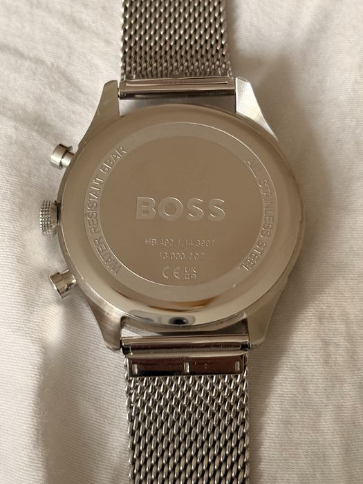 Часовник Boss с гаранция