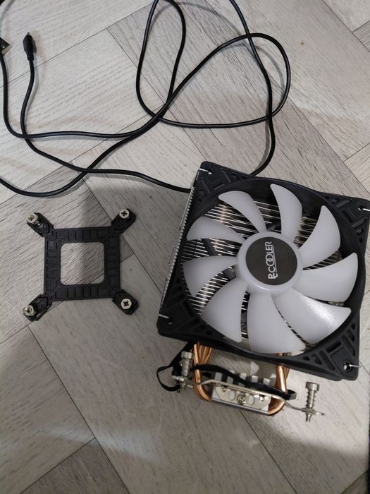 Радиатор на материнскую плалу 135 ватт на сокет 1200 и на  райзен am4