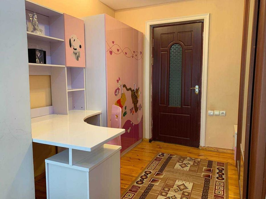 На Ц-1 сдается в аренду своё 4 ком. кв.