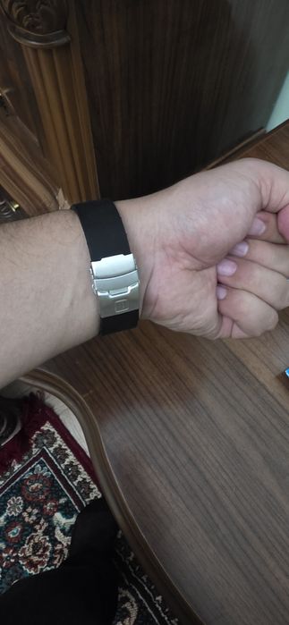 Срочно продам Швейцарские мужские часы Tissot T-Touch Expert Titanium