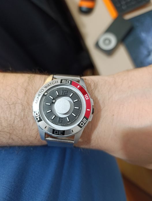 Ceas Magneto (magnetic, purtat o singura data)