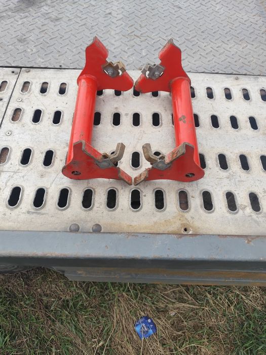 Vând Set Cărucioare Profesionale pentru Tractări – Roți Blocate / Avariate