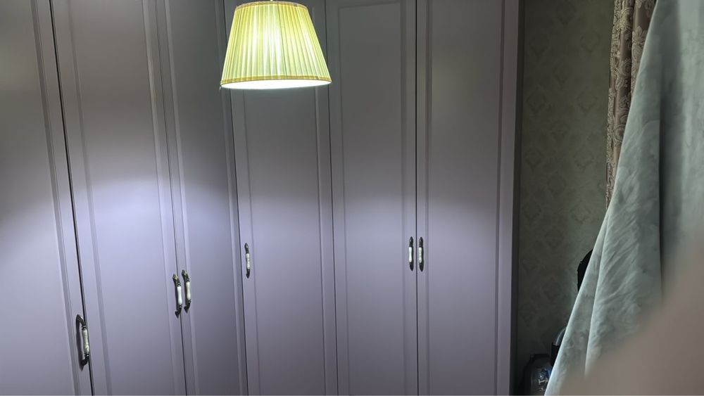 Продам угловой шкаф