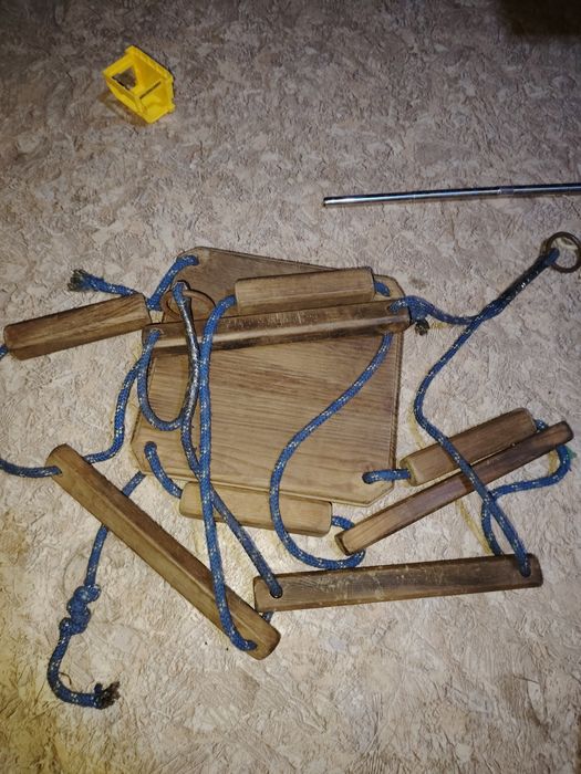 Качеля детская деревяная