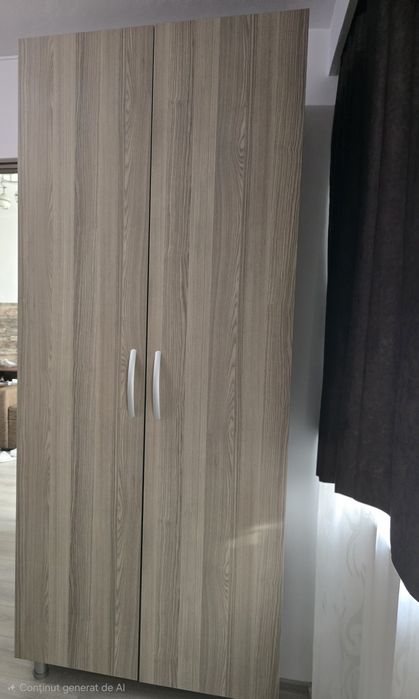 De vânzare șifonier cu 2 uși