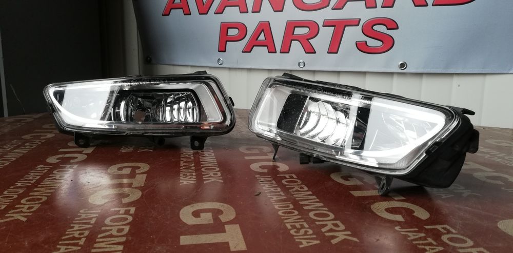 Халогени фарове VW Polo 6 6R1, 6C1 2009-
