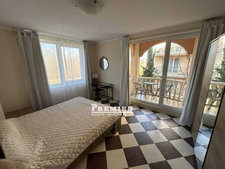 Продава се Двустаен апартамент в Созопол - 73 кв.м за 1336 €/кв.м - Снимка #2