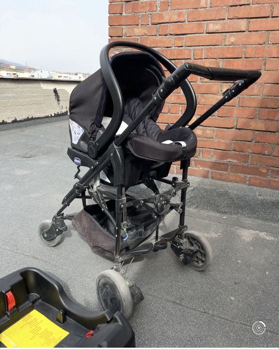 Бебешка количка chicco