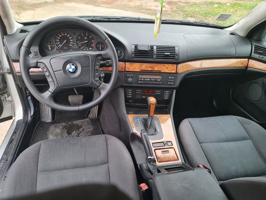 Vând BMW seria 5 , E 39 ,523 i