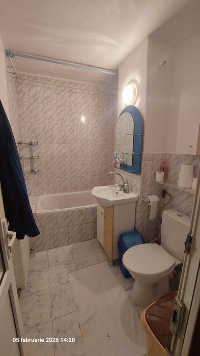 Apartament 2 camere Semidecomandat