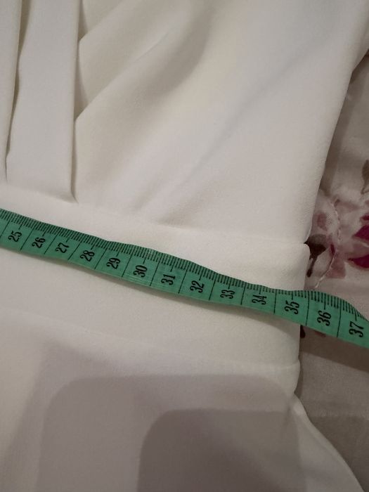 Рокля Zara, бяла рокля М