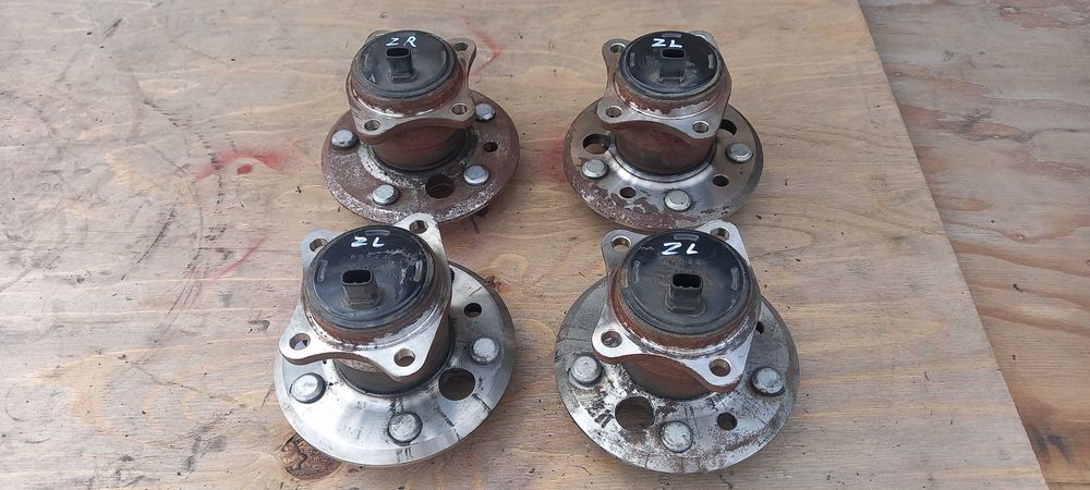 Задние ступицы с датчиком ABS Toyota Camry 30/35