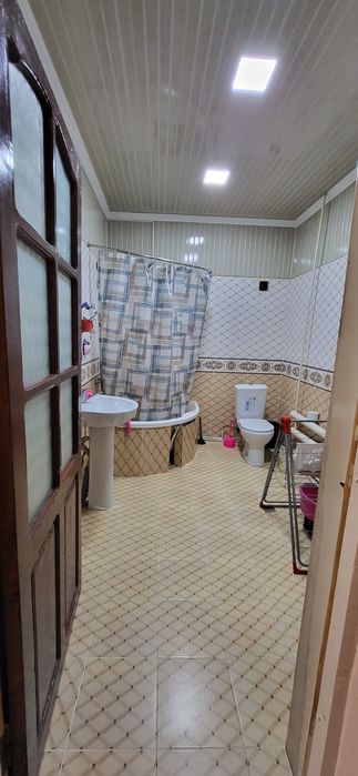 2 этажлы 8 ханалы жер жай сатылады