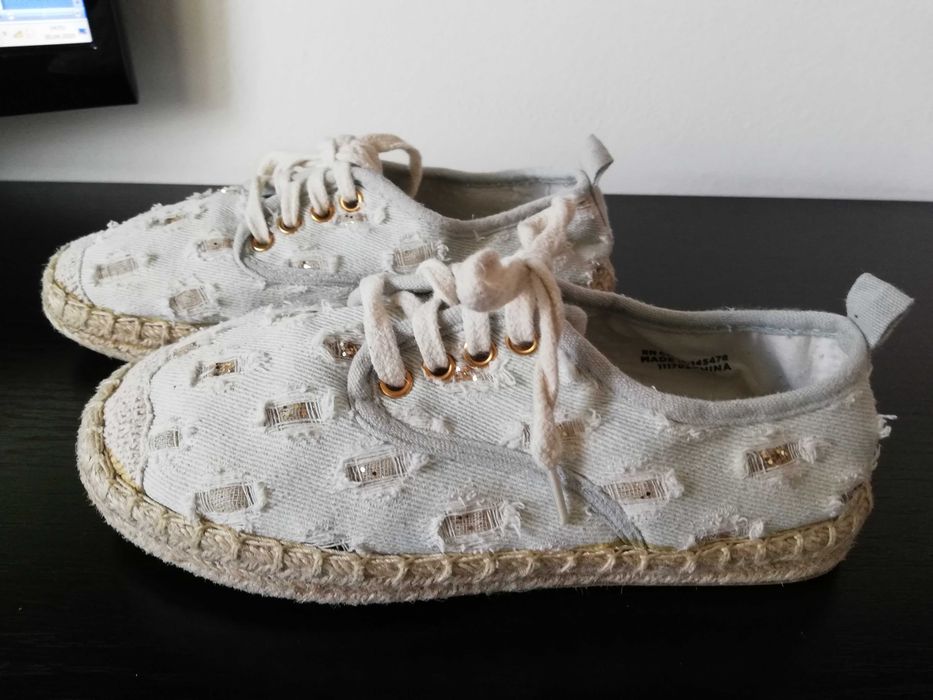 Tenisi albastri cu sclipici 33/34 (21 cm)