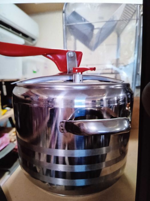 Тенджера под налягане